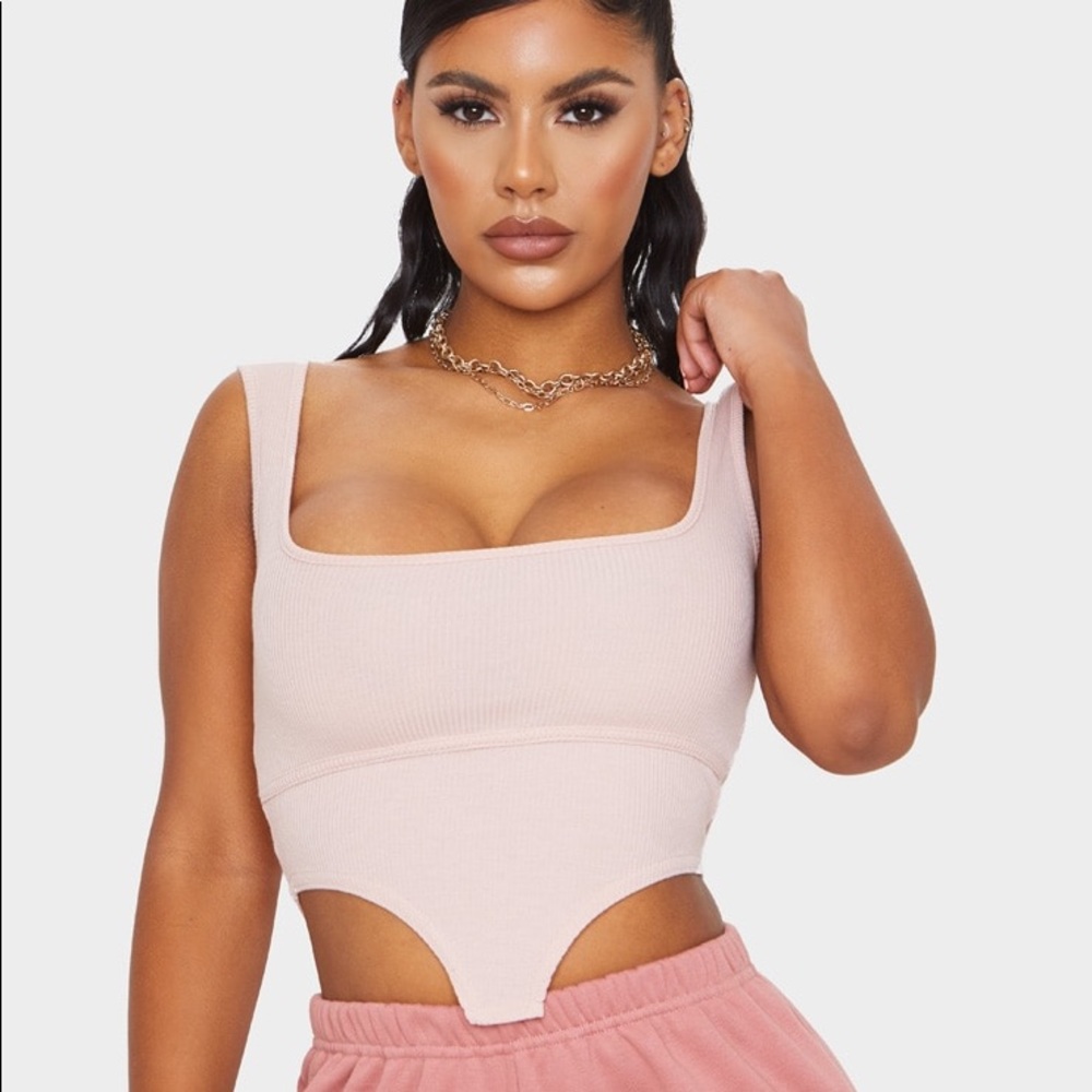Pretty Little Thing Nude Rib Dip Hem Sleeveless Crop Top